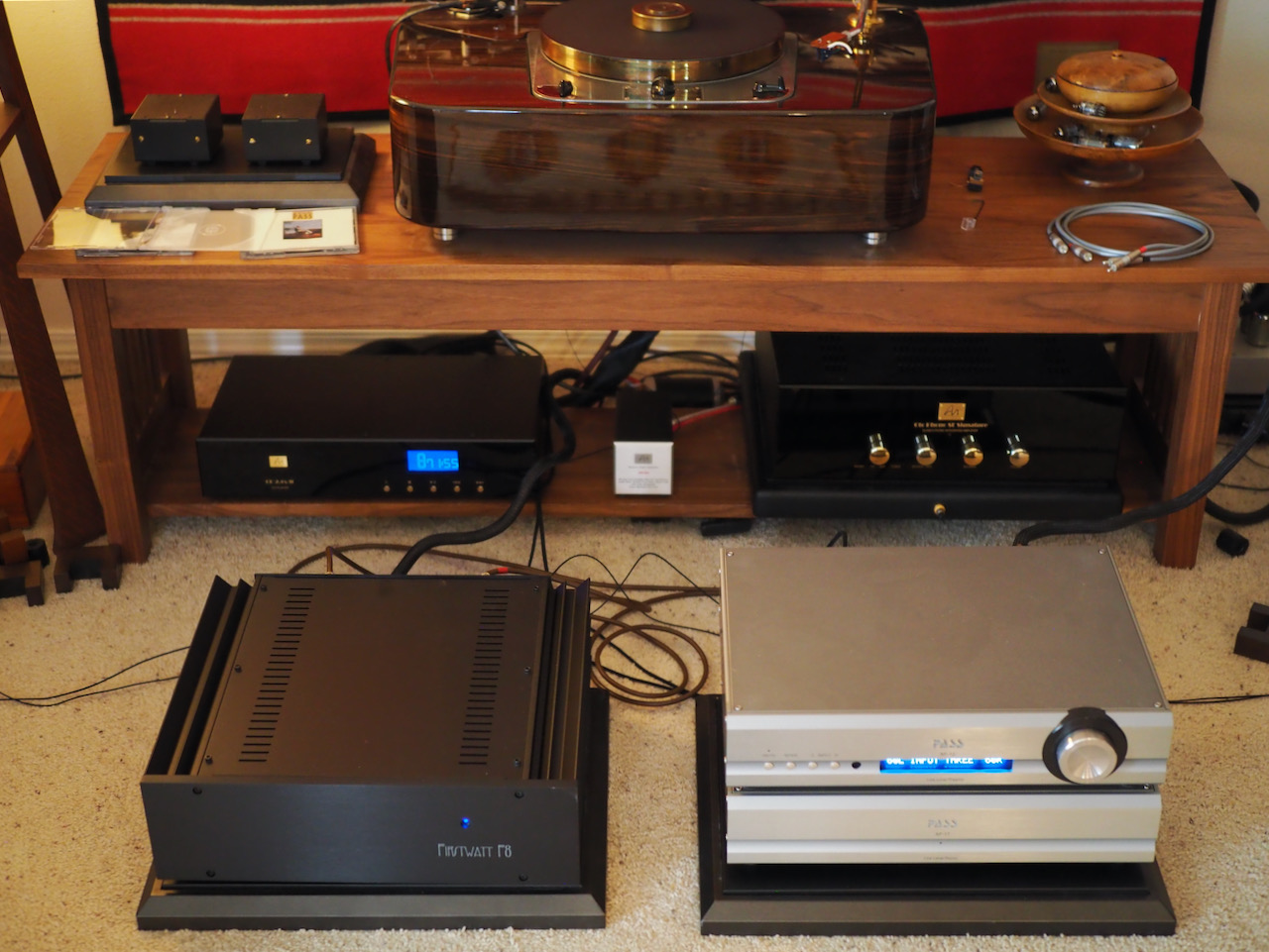 The First Watt SIT3, the First Watt F8, the Pass Labs XA25 stereo