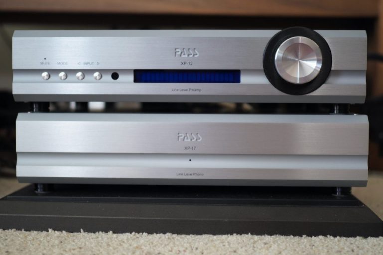 The First Watt SIT3, the First Watt F8, the Pass Labs XA25 stereo